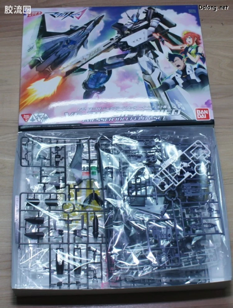 万代超时空要塞系列拼装模型 1比72 VF-31F 齐格菲里德(梅萨·伊雷菲尔特机） - 图片